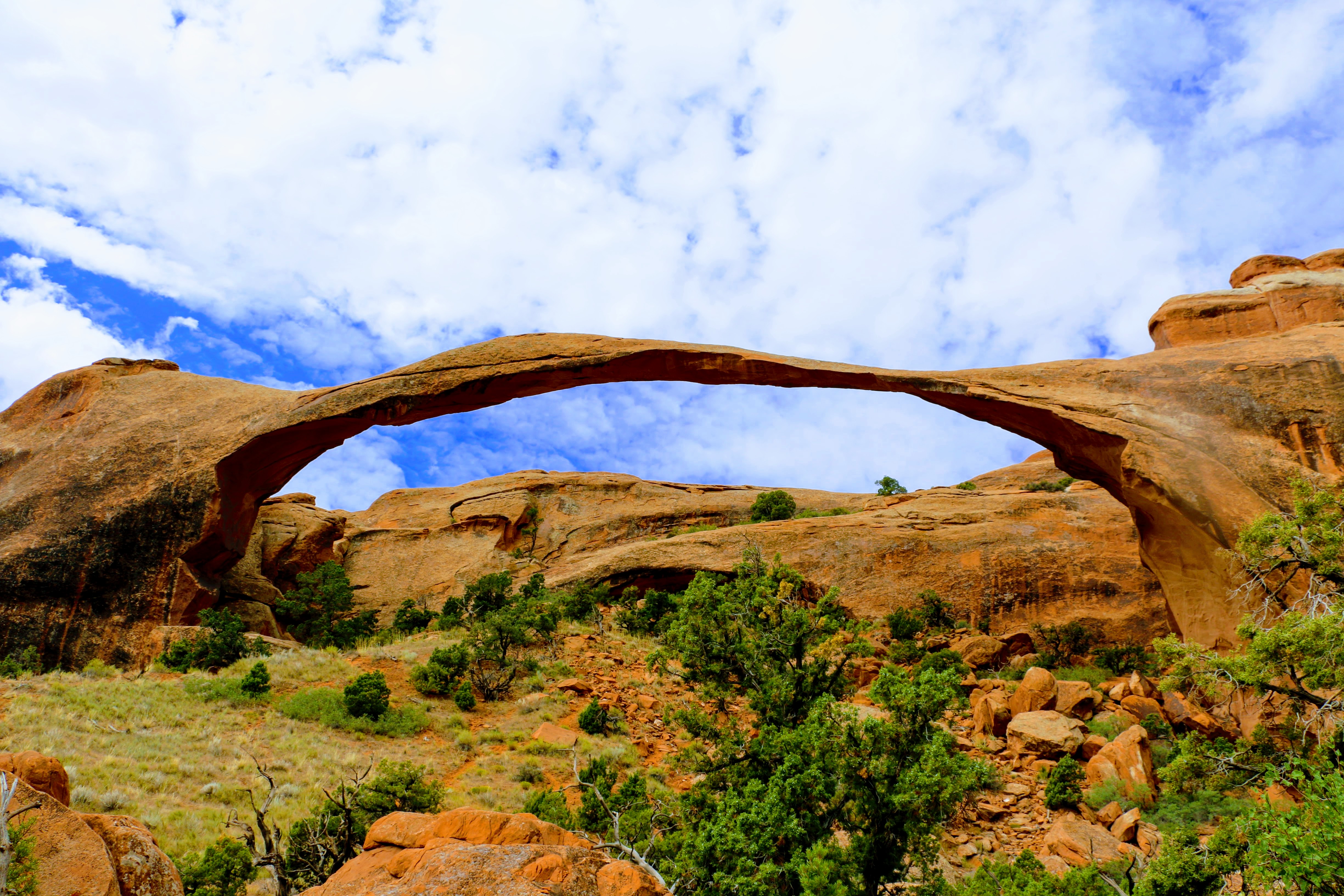 landscape arch at arches national park with photo